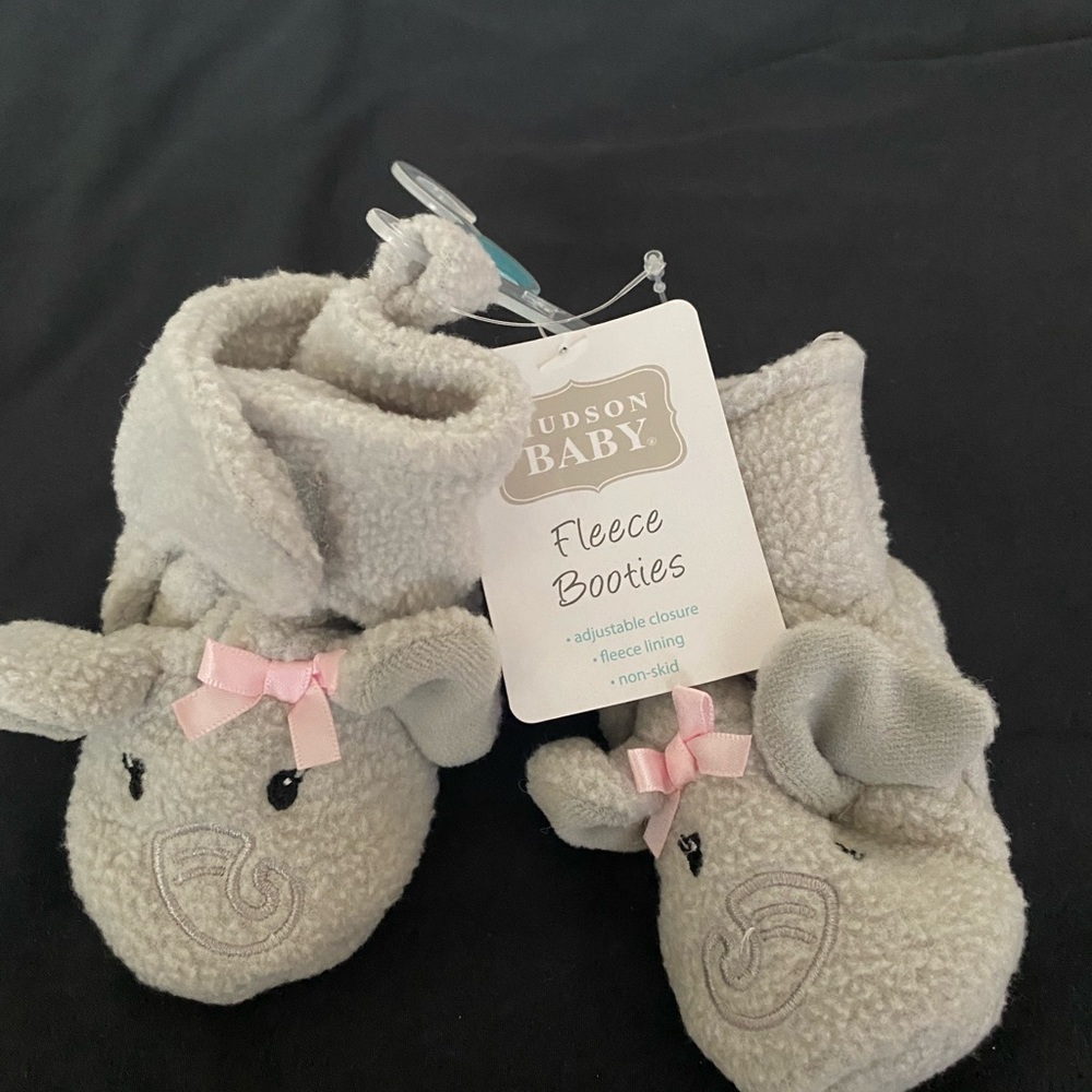 NWT HUDSON BABY COLLECTION SWEET BABY GIRL ELEPHANT NONSKID SLIPPERS
